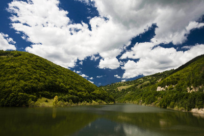 山湖