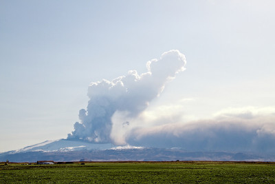 埃亚菲亚德拉冰盖火山