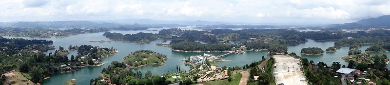 在Guatape上