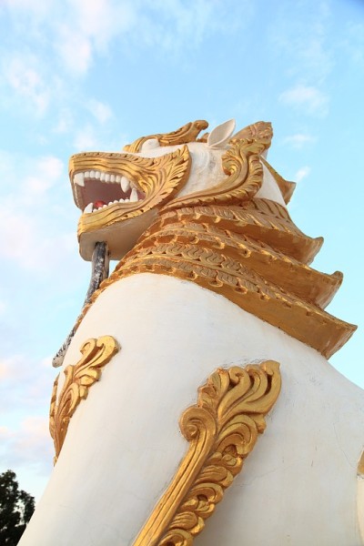 雕像