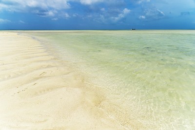 孔多伊海滩（竹岛），冲绳