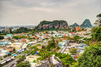 Mountaintop views, sculptures and scenes around th