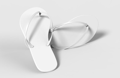 一双空白的白色沙滩妇女拖鞋，设计模型，剪裁路径，3d插图。Home plain flip flops