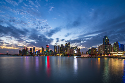 青岛城市建筑夜景