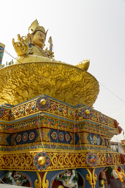 Swayambhunath寺庙在下游
