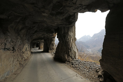 中国山西灵川昆山墙高速公路
