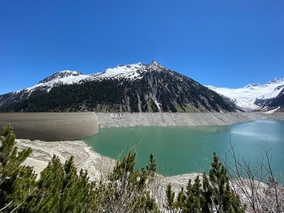 Schlegeisspeicher水库大坝位于奥地利蒂罗尔schwaz区Zillertal的Ginz