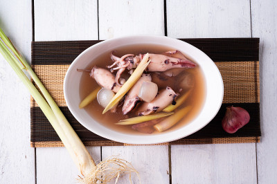 泰国菜香茅墨鱼汤