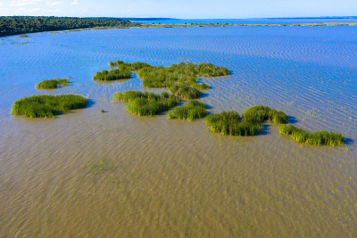 鸟瞰图，iSimangaliso湿地公园的斯巴雅湖