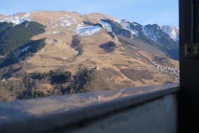 高山和高原上的村舍，