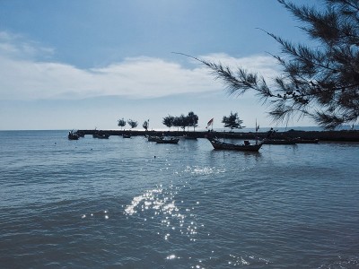 图班海岸的晴天
