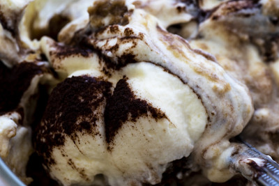Tiramisu Cake