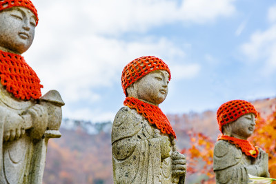 守护孩子和秋叶的山神