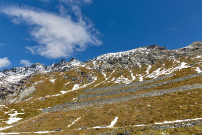 凯泽·弗朗茨·约瑟夫冰川的山腰。大格洛克纳山,奥地利阿尔卑斯山。