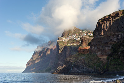 Camara de Lobos(费雪门村)和Cabo Girao。