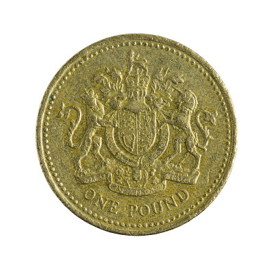 一英镑硬币(2003年)孤立在白色背景上