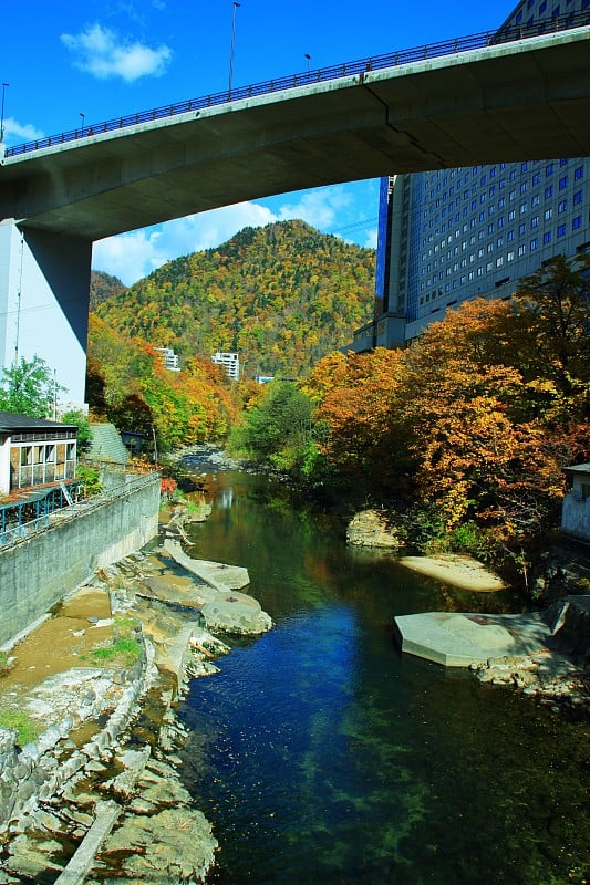 秋景北海道、札幌、中赞井温泉