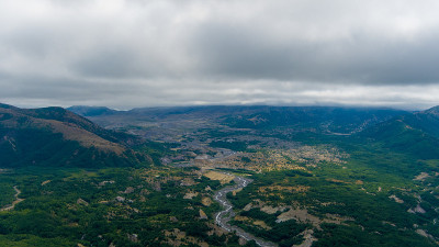 圣海伦斯山及其周边地区