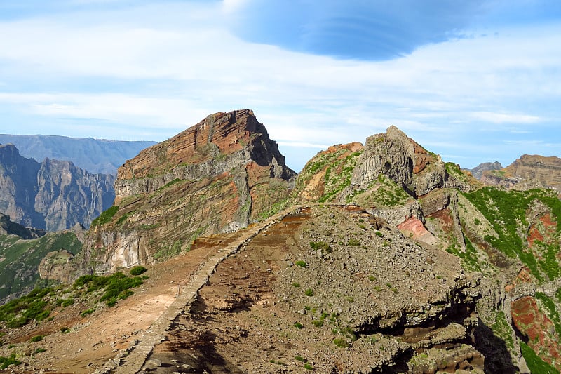 马德拉峰