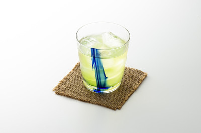 日本夏天的冷绿茶