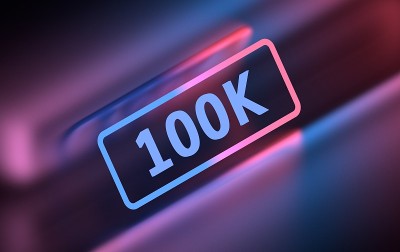 霓虹闪烁的数字100K 100000