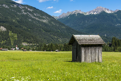斯坦扎克草地上的小屋