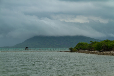渔民的小屋和暴风雨