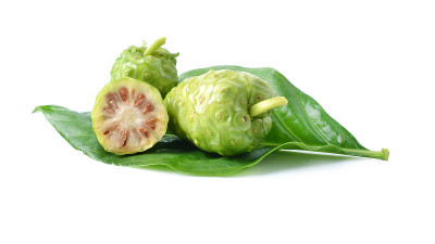 诺丽果汁的白色
