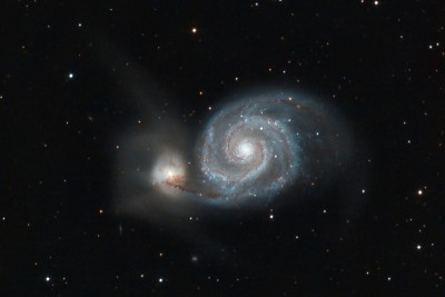 我后院的漩涡星系。