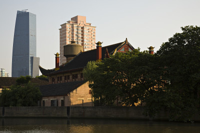 大学海滨