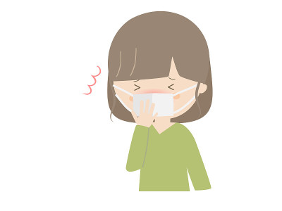 年轻女子打喷嚏