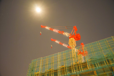 一幢办公楼的建筑工地(横滨港人未来井)
