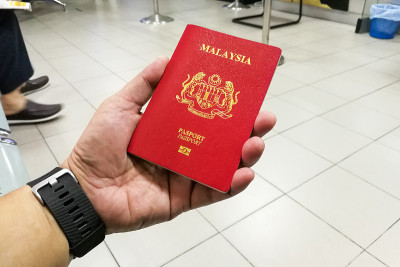 持有马来西亚国际护照者