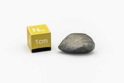 Black magnetic Tektite Meteorite called Atacamaite