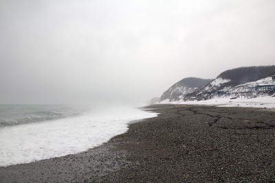 海滩浪和雪