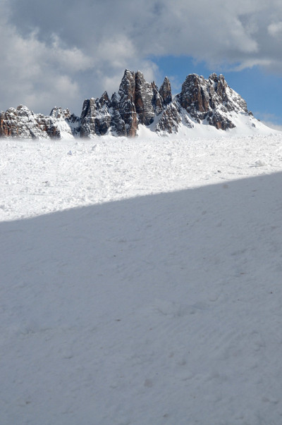 Croda da Lago, Dolomites，冬天，威尼托，意大利。