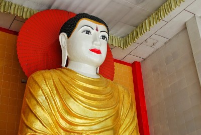 三里寺佛像