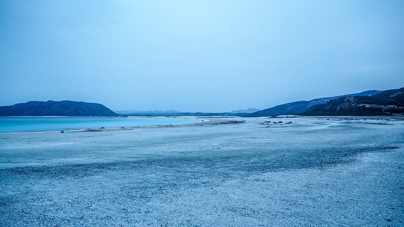 土耳其的伊斯帕塔市、美丽的埃吉尔迪尔和萨尔达湖