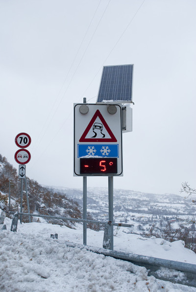 雪道警告信号