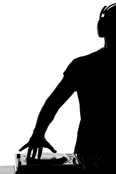 DJ