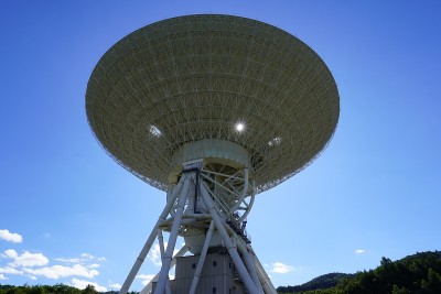 日本最大的面向天空的抛物面天线