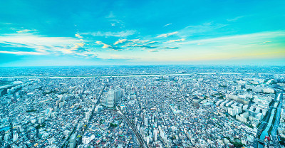 城市城市天际线鸟瞰图在近藤区，日本