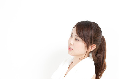 女人用毛巾