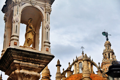 The Triumph of Plaza del Triunfo, the monument tha