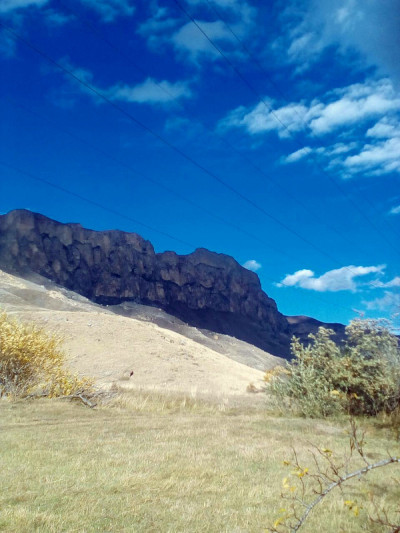 山。