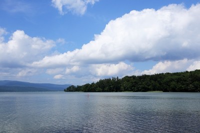 赤岸湖，北海道，日本