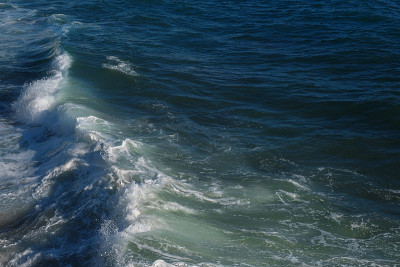 海浪背景打破海水岩石海岸