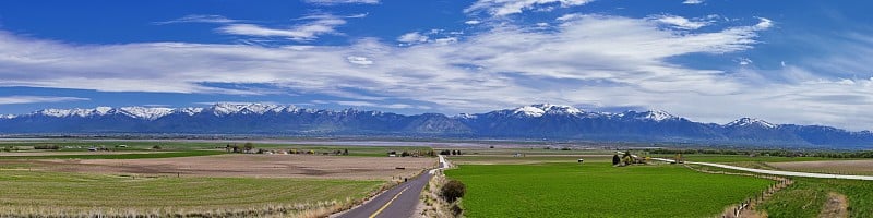 特雷蒙顿和洛根谷景观从30高速公路通过，包括Fielding, Beaverdam, Riversi