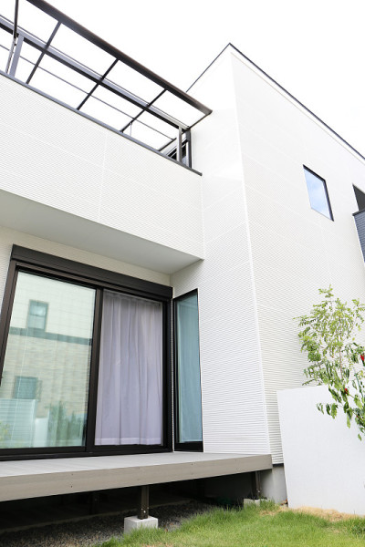 新建房屋的木甲板
