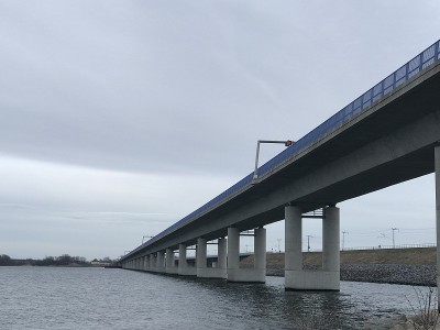 吕根岛大桥